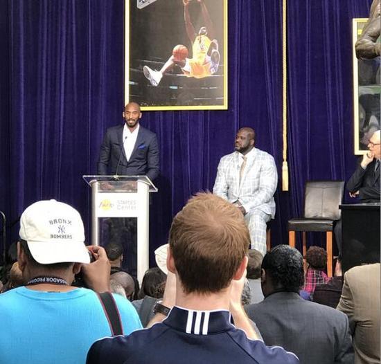 大四喜：姆巴佩vs奥林匹亚科斯个人集锦（姆巴佩上演大四喜：对阵奥林匹亚科斯个人精彩集锦）