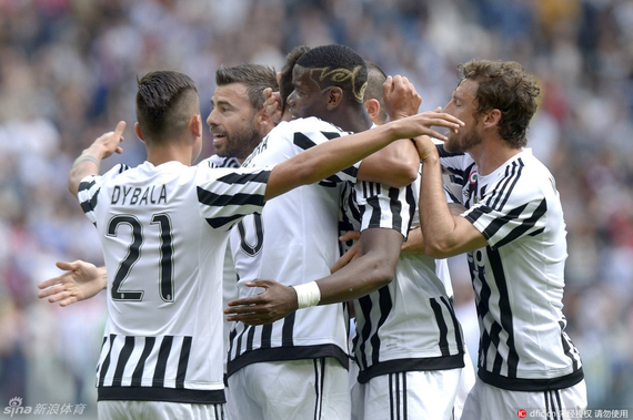 某国脚飞行十小时赶回备战（某国脚长途飞行10小时火速归队备战）