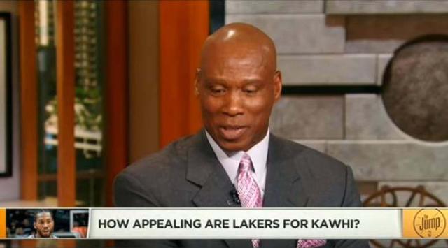 男双出战！国乒8-2力克法国取得混团六连胜（男双登场！国乒8比2击败法国，混团豪取六连胜）