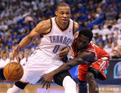 木塔力甫：邵导一直鼓励我们要有更高的目标、要前往欧洲发展（木塔力甫：邵导鼓励我们志在高远，进军欧洲）