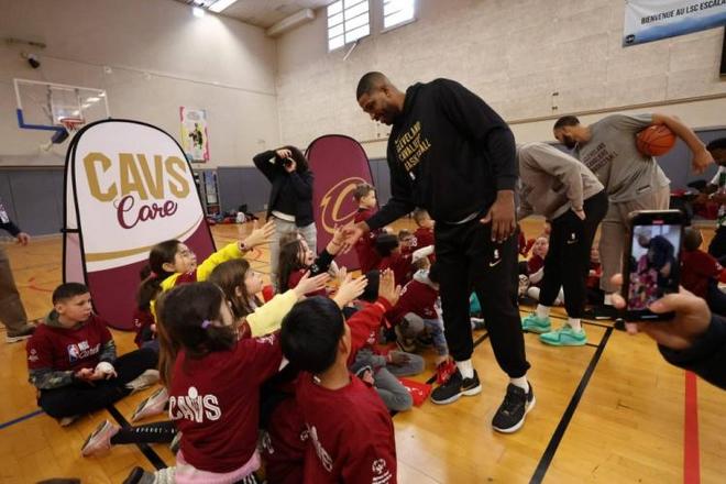 西媒：马竞希望分期支付米约的费用，热刺对他的兴趣也很认真（西媒：马竞拟分期支付米约转会费，热刺对其兴趣同样强烈）