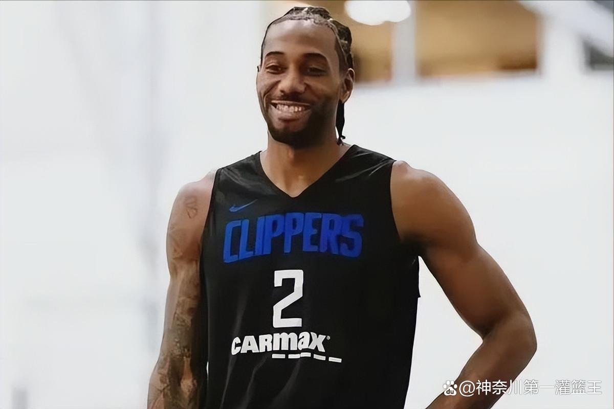 世界冠军黄雅琼、刘雨辰举行婚礼，樊振东、汪顺送上视频祝福（黄雅琼、刘雨辰喜结连理，樊振东、汪顺视频送祝福）